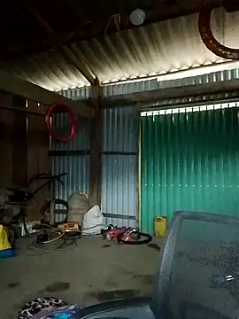 lusy-bae online show from September 22, 2025, 1:07 am