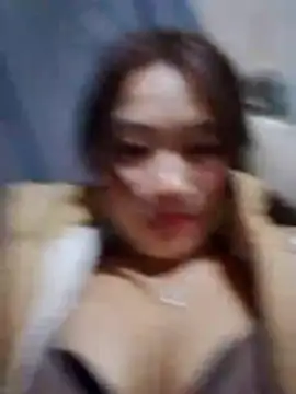 lusy-bae online show from November 29, 2025, 2:20 pm