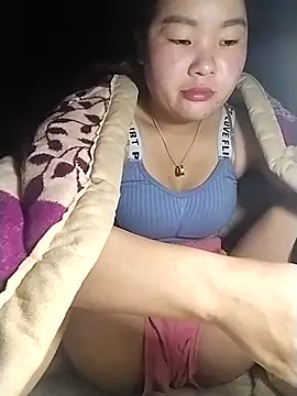 lylylove online show from February 22, 2026, 12:23 am