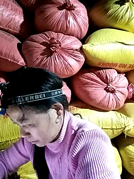 Sa2mh20 online show from February 9, 2026, 1:04 pm