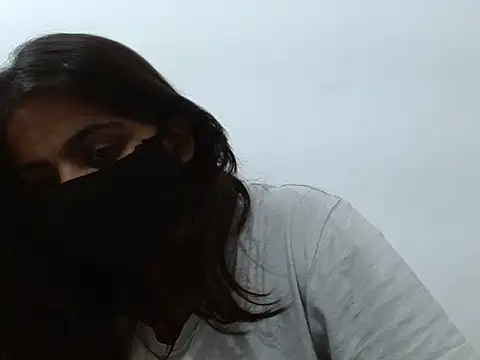 Vaani Singha online show from September 13, 2025, 1:49 am