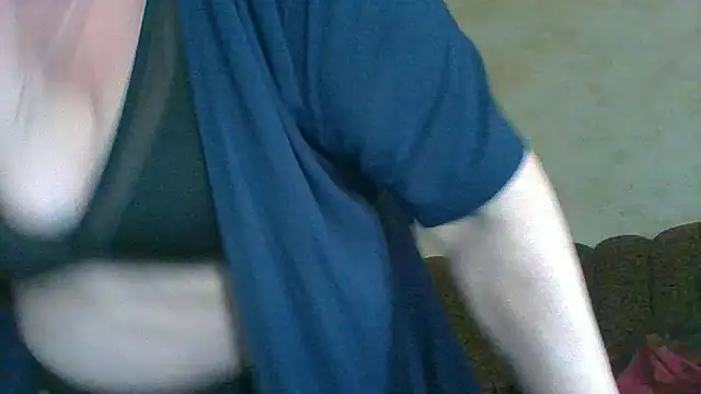 MilaSky5303 online show from March 18, 2026, 3:37 pm