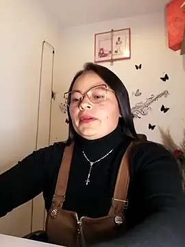 Daliz Leon online show from September 28, 2025, 3:01 am