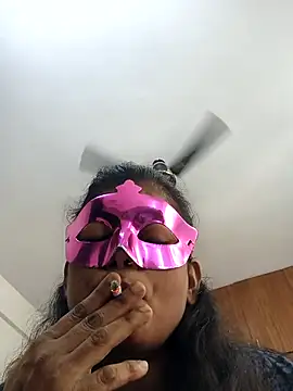 your chandni04 online show from November 10, 2025, 7:40 am