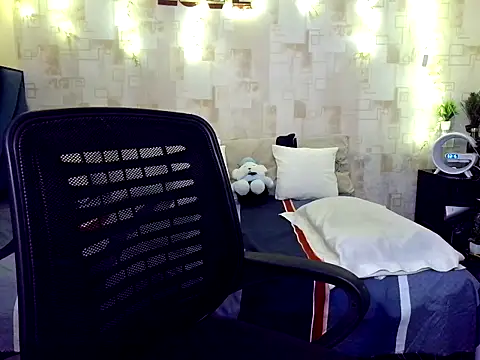 Snapshot of fairy_princess chatting on September 22, 2025, 8:44 pm fairy princess online show from September 22, 2025, 8:44 pm