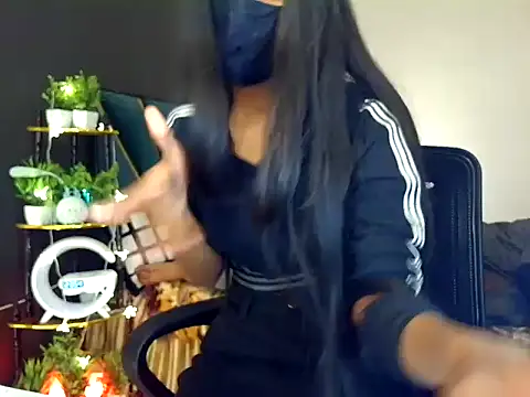 Snapshot of fairy_princess chatting on February 9, 2026, 6:23 pm fairy princess online show from February 9, 2026, 6:23 pm