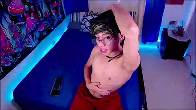 Thedoll ethan7 online show from March 18, 2026, 12:52 pm