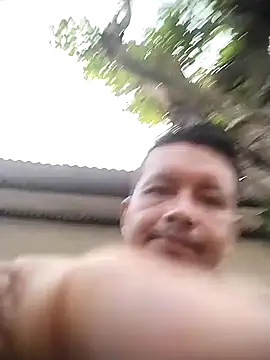 colombiano198720 online show from November 18, 2025, 11:25 am