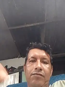 colombiano198720 online show from March 9, 2026, 3:49 pm