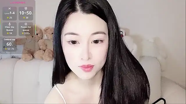 LuLu-Moon online show from November 2, 2025, 9:00 am