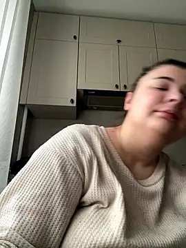 AliceCurlyX online show from January 9, 2026, 8:17 am