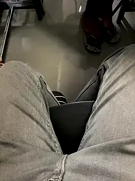 Snapshot of Senurak99 chatting on September 15, 2025, 6:24 am Senurak99 online show from September 15, 2025, 6:24 am