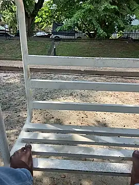 Snapshot of Senurak99 chatting on November 11, 2025, 8:25 am Senurak99 online show from November 11, 2025, 8:25 am