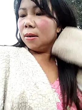 Snapshot of lusy-00 chatting on January 18, 2026, 10:41 am lusy-00 online show from January 18, 2026, 10:41 am