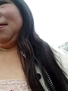 Snapshot of lusy-00 chatting on February 4, 2026, 3:56 am lusy-00 online show from February 4, 2026, 3:56 am