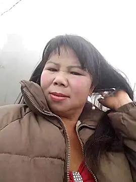 Snapshot of lusy-00 chatting on February 9, 2026, 7:01 am lusy-00 online show from February 9, 2026, 7:01 am