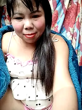 Snapshot of lusy-00 chatting on March 15, 2026, 2:28 am lusy-00 online show from March 15, 2026, 2:28 am