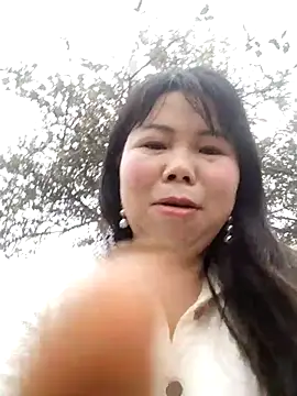 Snapshot of lusy-00 chatting on March 22, 2026, 1:42 am lusy-00 online show from March 22, 2026, 1:42 am