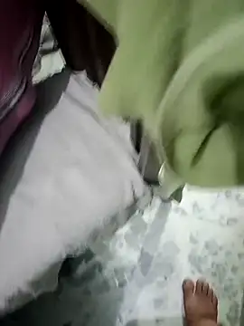 Cocomaza1 online show from April 18, 2026, 6:12 pm