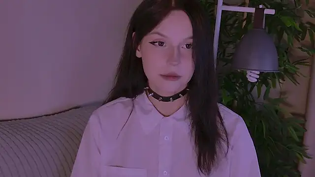 claire bennett online show from June 27, 2026, 12:48 am