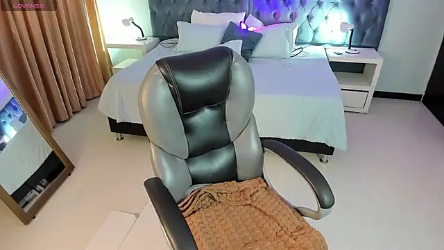 Blair red  online show from April 1, 2026, 12:06 pm