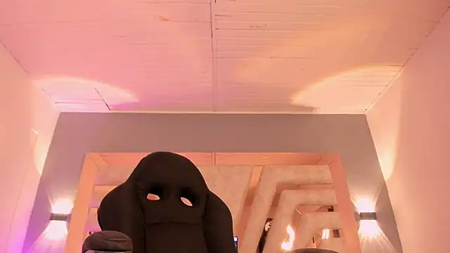 BellaBoobs  online show from April 8, 2026, 7:47 pm