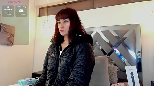 Candy Hott7 online show from November 19, 2025, 8:31 pm