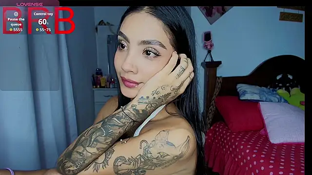 mia yireth online show from December 4, 2025, 3:10 pm