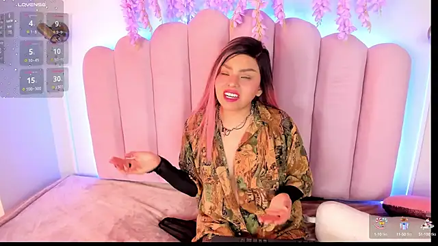 MissCandyliciouss online show from September 16, 2025, 12:39 pm