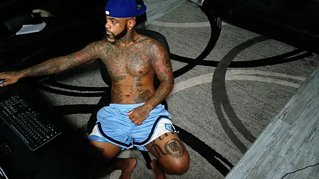 SLANGONDEMHOES online show from October 3, 2025, 3:14 am