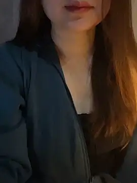 Hinne07 online show from February 6, 2026, 1:43 am