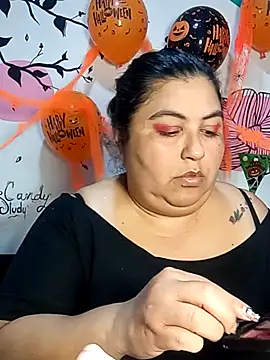 curvy diva  online show from October 29, 2025, 1:19 am