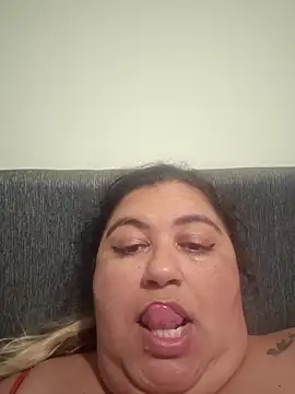 curvy diva  online show from November 10, 2025, 11:59 pm