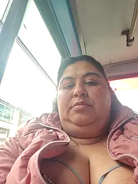 curvy diva  online show from November 17, 2025, 8:47 pm