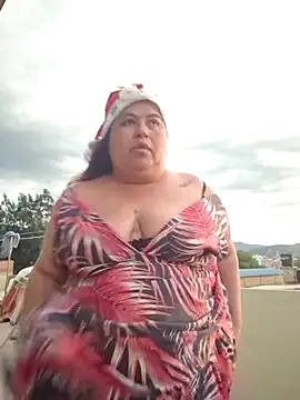 curvy diva  online show from December 21, 2025, 10:50 pm