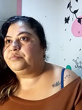 curvy diva  online show from January 8, 2026, 9:33 am