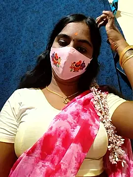 mini-queen online show from January 11, 2026, 2:11 pm