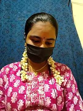 mini-queen online show from April 25, 2026, 12:52 pm