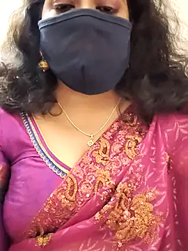 saritha29 online show from September 17, 2025, 4:52 pm