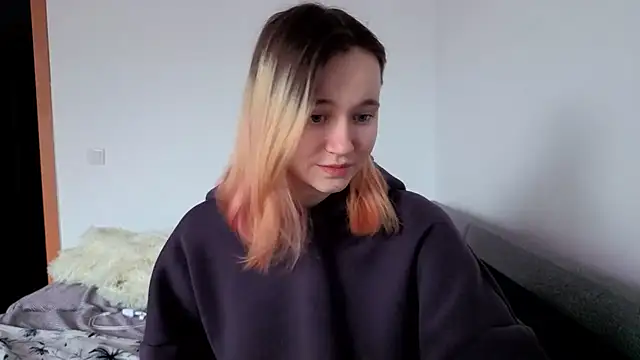 Snapshot of Ericha_Stone chatting on May 29, 2026, 1:58 am Ericha Stone online show from May 29, 2026, 1:58 am