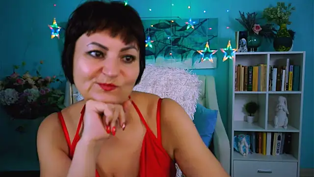 HelenBeler online show from November 11, 2025, 4:56 am