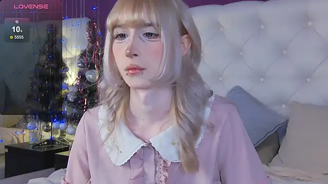 cutetomie online show from December 20, 2025, 10:28 pm