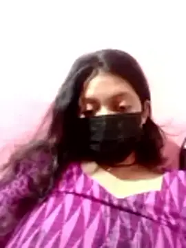 Lady-Queen5 online show from May 12, 2026, 9:28 am