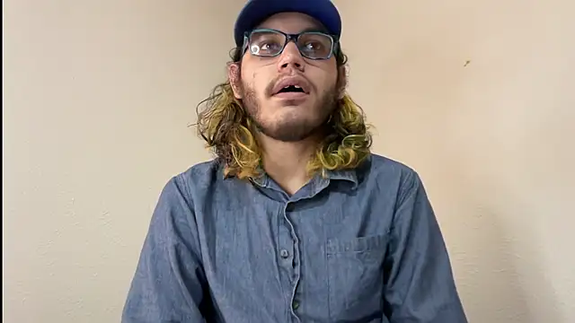 zacthefeetguy online show from March 1, 2026, 6:32 pm