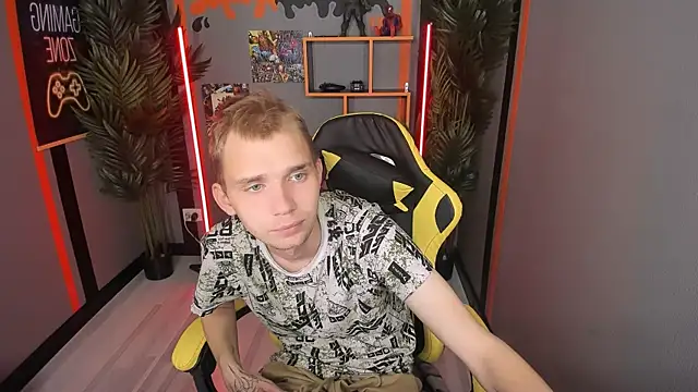 Snapshot of TimBlaks chatting on October 6, 2025, 3:42 pm TimBlaks online show from October 6, 2025, 3:42 pm