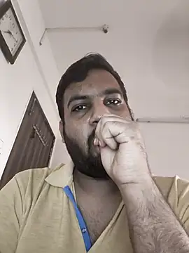 vinay smalldick online show from November 24, 2025, 1:38 am