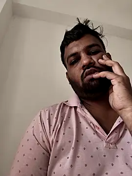 vinay smalldick online show from May 15, 2026, 11:45 pm