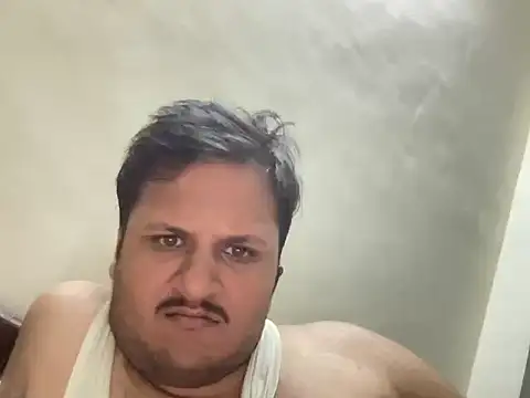 chiikuloveu online show from November 8, 2025, 9:20 am