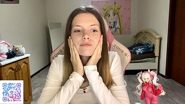 VibeQueenLucy online show from September 28, 2025, 3:06 pm