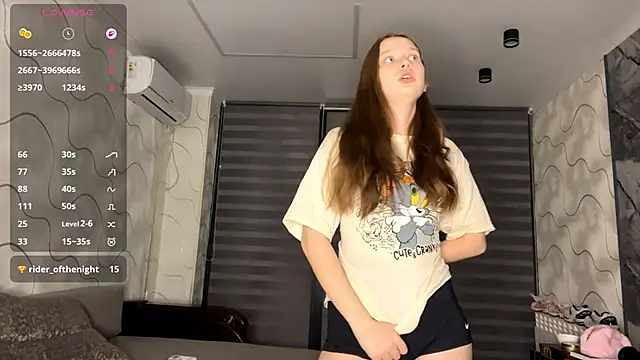 CharlynDini online show from December 21, 2025, 3:08 pm